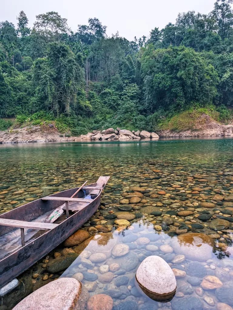 Best Time to Visit Dawki for Crystal Clear Water (2026)